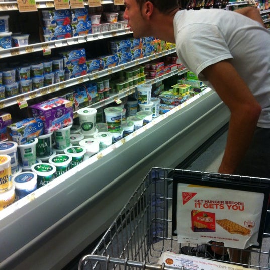 мини продуктовый магазин. красивый продуктовый магазин. бостон маркет. вендинговые аппараты микромаркет. минимаркет дизайн.