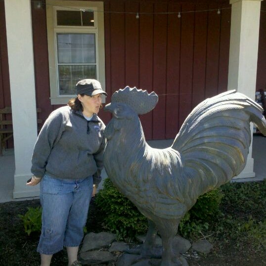Photo taken at Rooster Hill Vineyards by Cricklizard B. on 5/6/2012