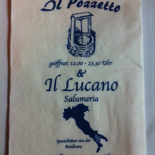 Foto tomada en Il Pozzetto Ristorante &amp; Il Lucano Salumeria  por Aleksey D. el 6/20/2012