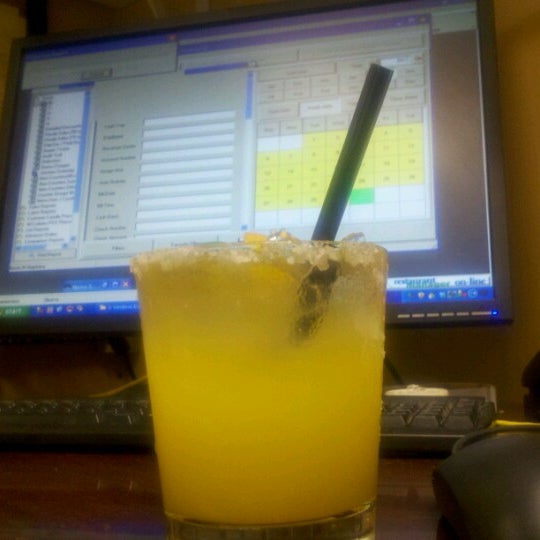 รูปภาพถ่ายที่ Jibarra Mexican Tequila Lounge โดย Reuben G. เมื่อ 6/14/2012