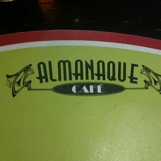 Foto tirada no(a) Almanaque Café por Elaine M. em 6/15/2012