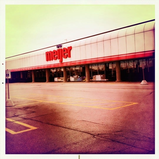 Meijer Supermarket in Bay City