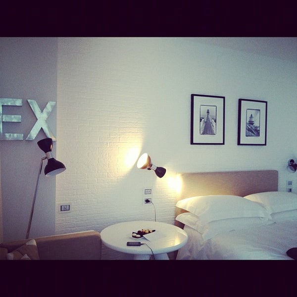 Foto tirada no(a) Hotel Excelsior por Federica P. em 4/1/2012