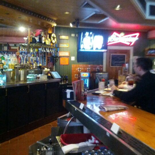 Photo taken at Chili&#39;s Grill &amp; Bar by Steve K. on 2/21/2012
