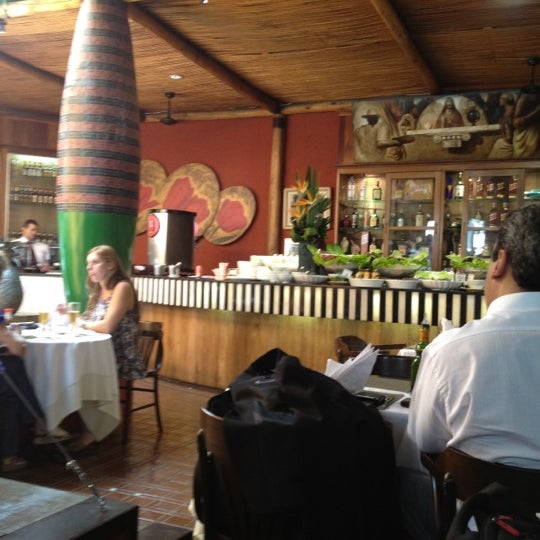 รูปภาพถ่ายที่ Restaurante SantaFé โดย Emi V. เมื่อ 3/2/2012