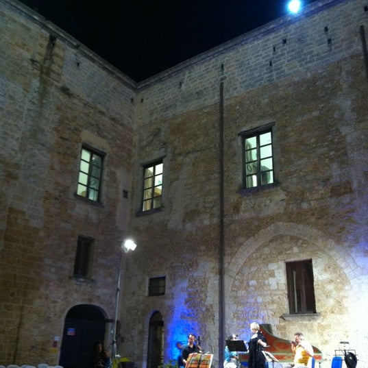 Castello di Mesagne Mesagne, Puglia