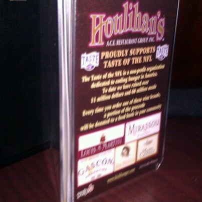 Photo taken at Houlihan&#39;s by Philip L. on 12/21/2011