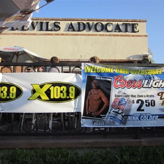 รูปภาพถ่ายที่ Devil&#39;s Advocate Bar and Grill โดย Jarred S. เมื่อ 7/20/2011