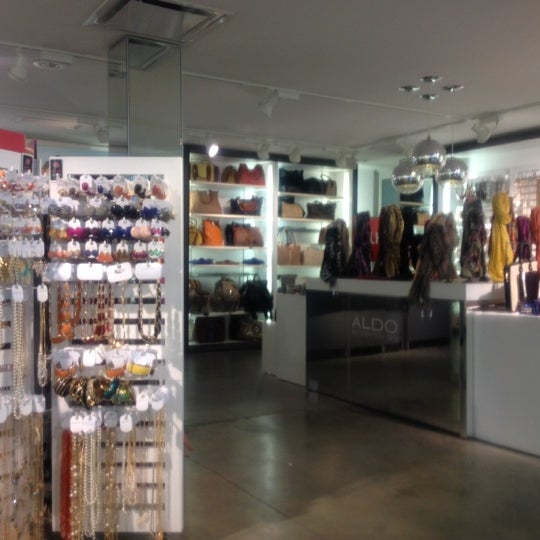 ALDO FlamingoLummus 751 Collins Ave