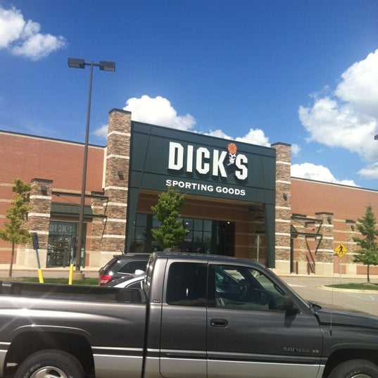 DICK'S Sporting Goods 50580 Waterside Drive