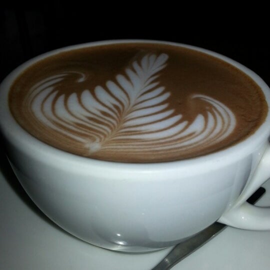 Снимок сделан в The Shrewsbury Coffeehouse пользователем Agus M. 7/9/2012