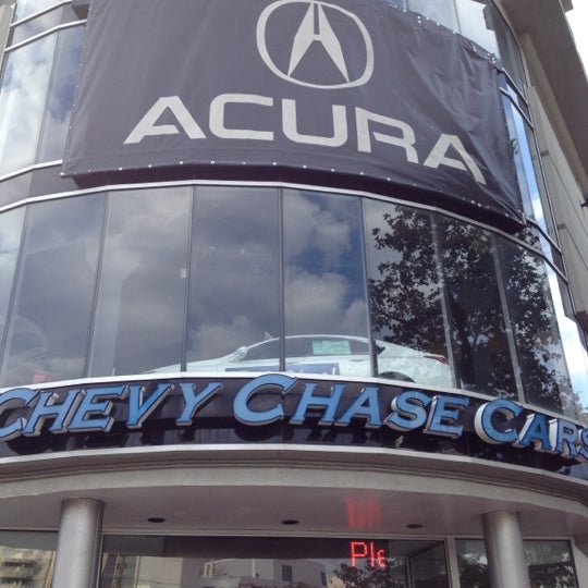 Снимок сделан в Chevy Chase Acura пользователем Gregory G. 8/28/2012