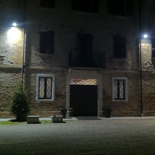 Foto diambil di Acetaia San Giacomo oleh Rod D. pada 2/12/2011