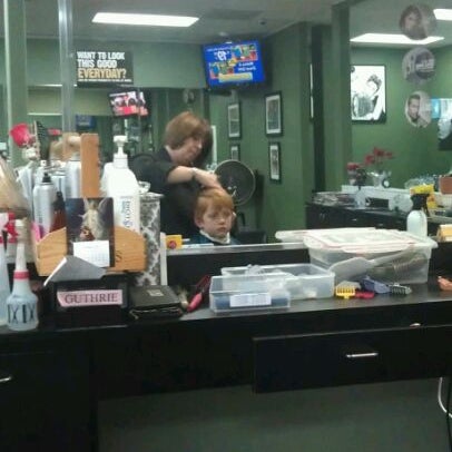 Photos At Snippers Hair Salon Building