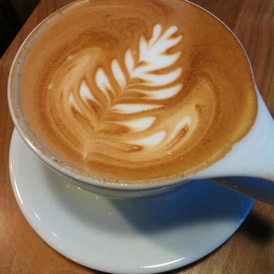 11/30/2011 tarihinde Chrissy C.ziyaretçi tarafından Thatcher&#39;s Coffee'de çekilen fotoğraf