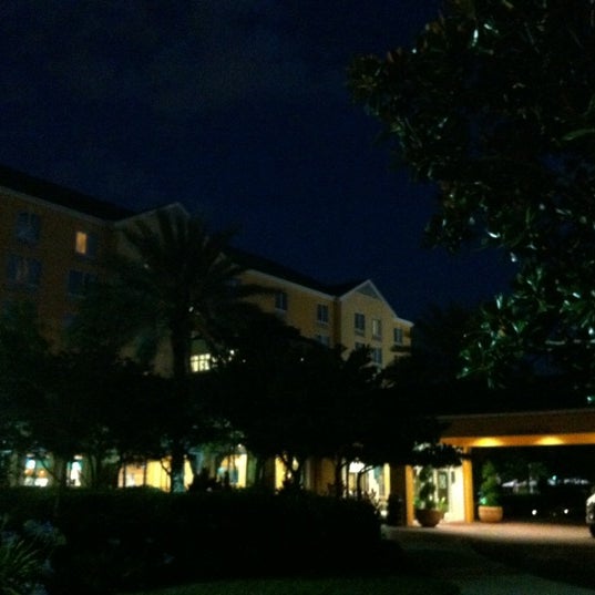 Foto diambil di Hilton Garden Inn oleh Jeff O. pada 5/22/2012