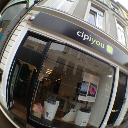 รูปภาพถ่ายที่ Cipiyou โดย Maxime C. เมื่อ 7/28/2012