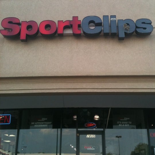 Sport Clips Haircuts of Fort Smith Hair Salon in Fort Smith