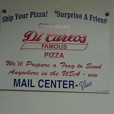 Снимок сделан в DiCarlo&#39;s Pizza пользователем John P. 6/4/2011