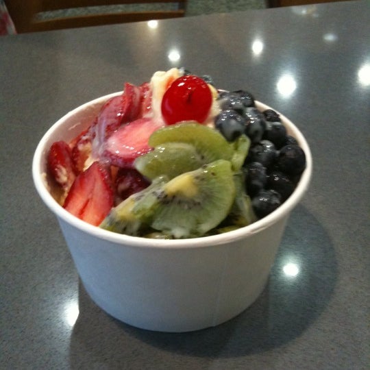 รูปภาพถ่ายที่ Salju Dessert โดย Weezer M. เมื่อ 7/22/2011