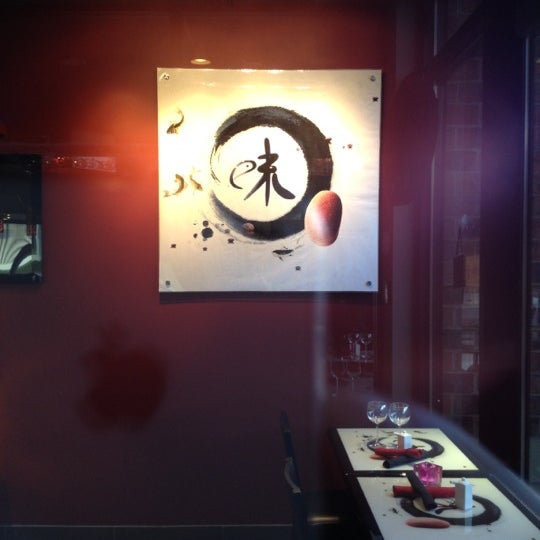Das Foto wurde bei Aji Japanese Restaurant von Aji Japanese R. am 10/19/2011 aufgenommen