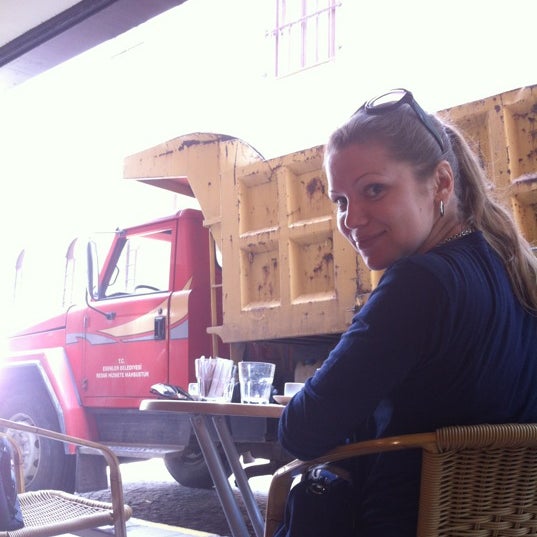 5/4/2012 tarihinde Денис Б.ziyaretçi tarafından Denizen Coffee'de çekilen fotoğraf