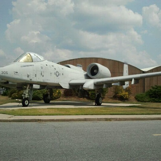 Das Foto wurde bei Museum of Aviation von Russel M. am 8/31/2011 aufgenommen