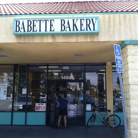รูปภาพถ่ายที่ Babette Bakery โดย Stu H. เมื่อ 7/15/2011
