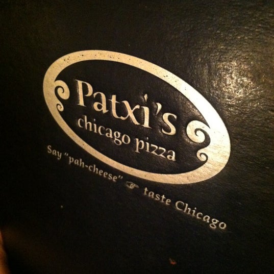 Foto tomada en Patxi’s Pizza  por Gabriela R. el 4/12/2012