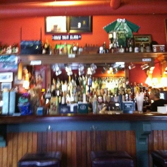 Foto tirada no(a) Murphy&#39;s Irish Pub por Michael R. em 5/30/2011