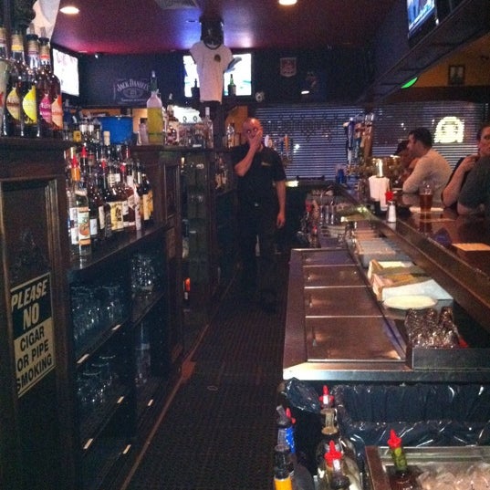 Photo prise au Blackthorn Restaurant &amp; Irish Pub par Ricardo R. le5/8/2011
