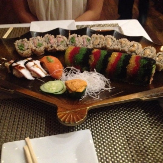 8/23/2012에 Crystal Z.님이 Sushi Sen-Nin에서 찍은 사진