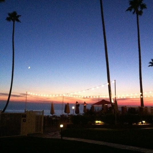 Photo taken at SeaCrest OceanFront Hotel in Pismo Beach by Sarah R. on 10/29/2011