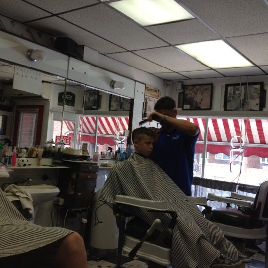 Rich's Barber Shop Hair Salon in Port Richmond