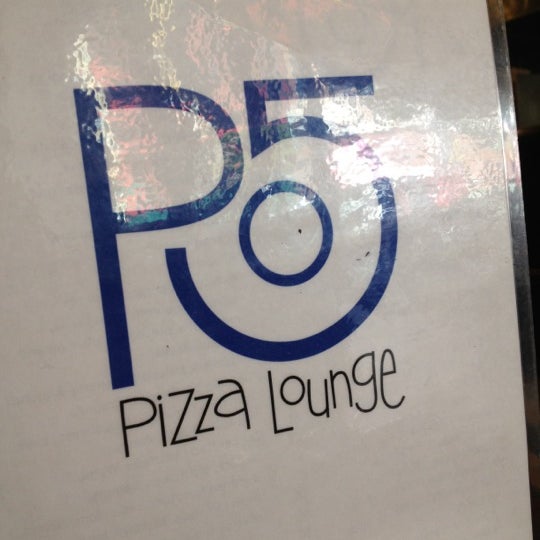 Снимок сделан в PO5 Pizza Lounge (Pizza on 5th) пользователем Josh Z. 5/26/2012