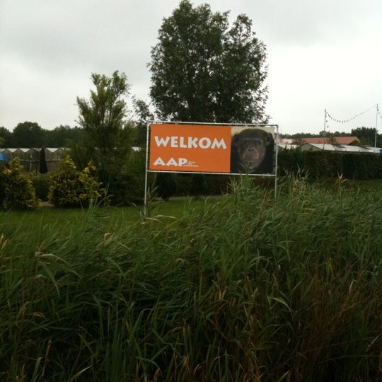 รูปภาพถ่ายที่ Stichting AAP โดย Esther V. เมื่อ 6/25/2011