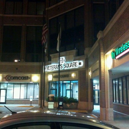 leggings park jefferson mall hours today