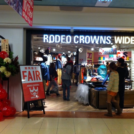 Photos At Rodeo Crowns 西区 0 Tips Photos At Rodeo Crowns 西区 0 Tips