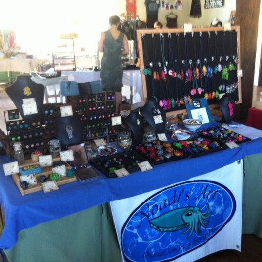 Photo taken at Portland Flea-for-All by Sheryl W. on 5/27/2012