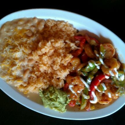 1/3/2012にGeoff A.がSol Mexican Grillで撮った写真