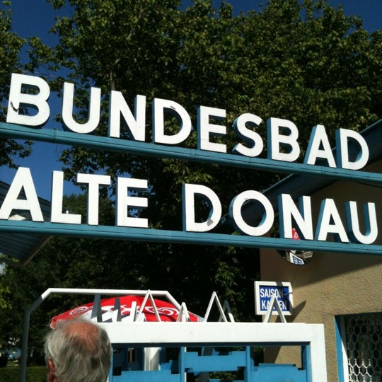 Foto tirada no(a) Bundesbad Alte Donau por marcus a. em 7/31/2012