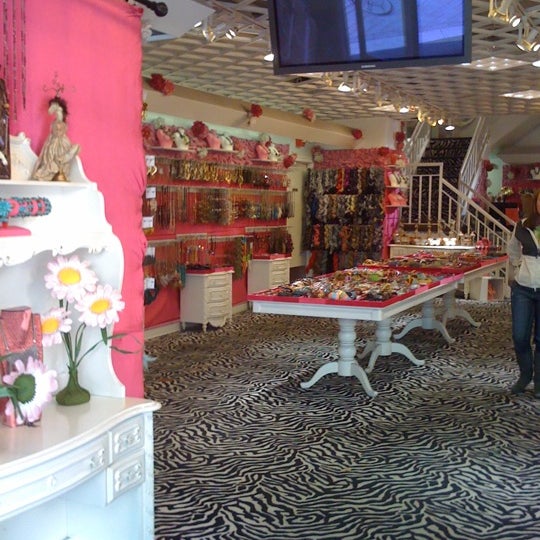 So Good Jewelry Jewelry Store in Boston