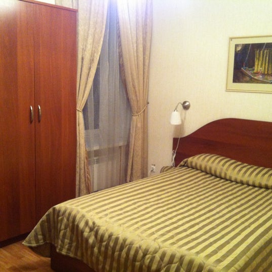 รูปภาพถ่ายที่ Отель Вера / Hotel Vera โดย Дарья เมื่อ 6/30/2012