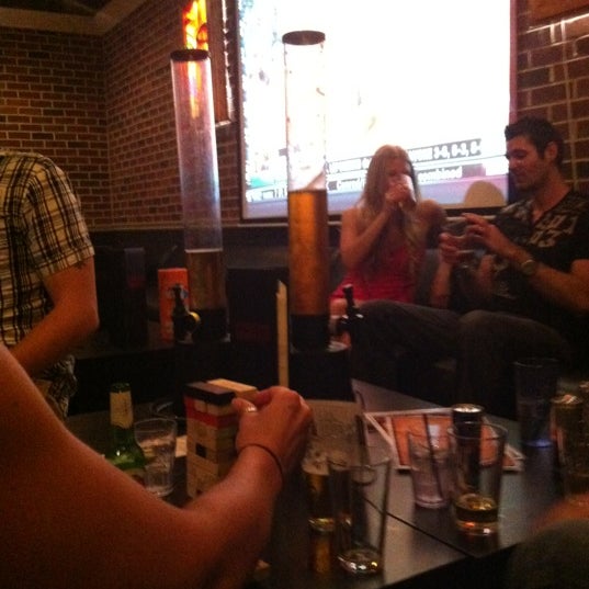 Foto scattata a Republic Bar &amp; Grill da Jeff P. il 6/3/2012