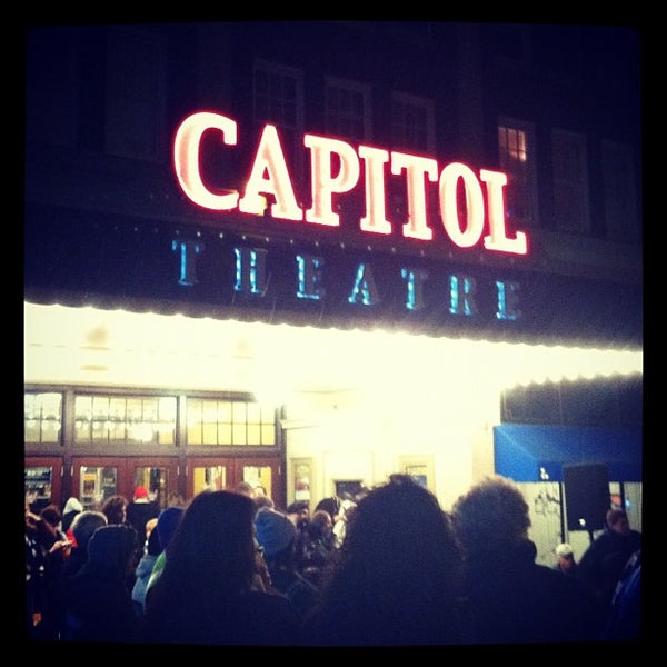11/17/2011 tarihinde Alexandra D.ziyaretçi tarafından Capitol Theatre'de çekilen fotoğraf