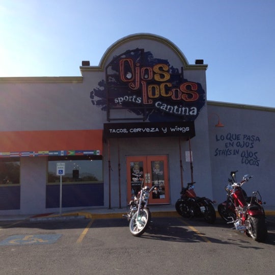 Ojos Locos Sports Cantina Mexican Restaurant in Northwest Side