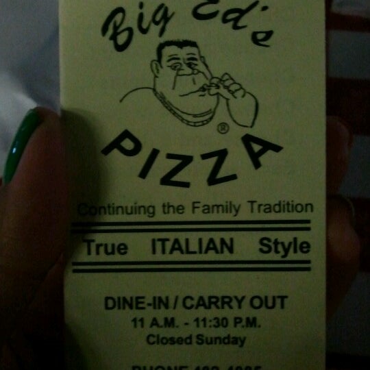 รูปภาพถ่ายที่ Big Ed&#39;s Pizza โดย Ashley B. เมื่อ 7/20/2012