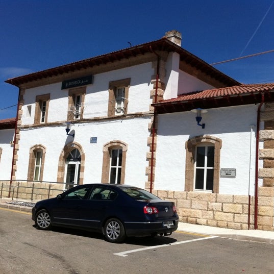 Estación de Briviesca Rail Station