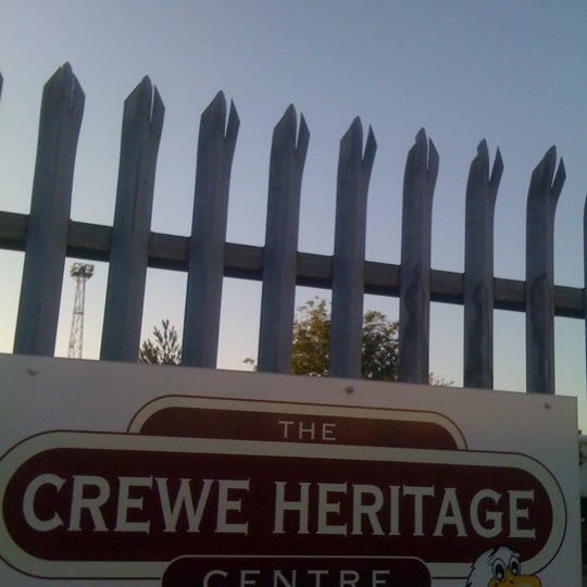 Снимок сделан в The Crewe Heritage Centre пользователем Adrian G. 10/15/2011