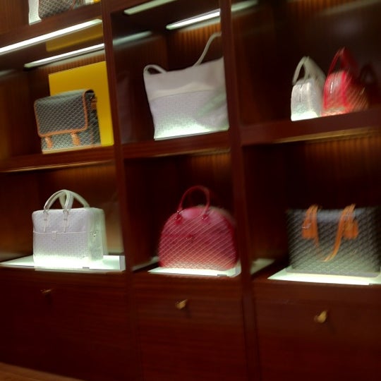 Goyard 新宿伊勢丹店 Accessories Store In 新宿区